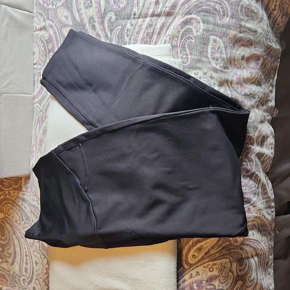 Liverpool Maternity Legging Pant - Picture 2 of 4